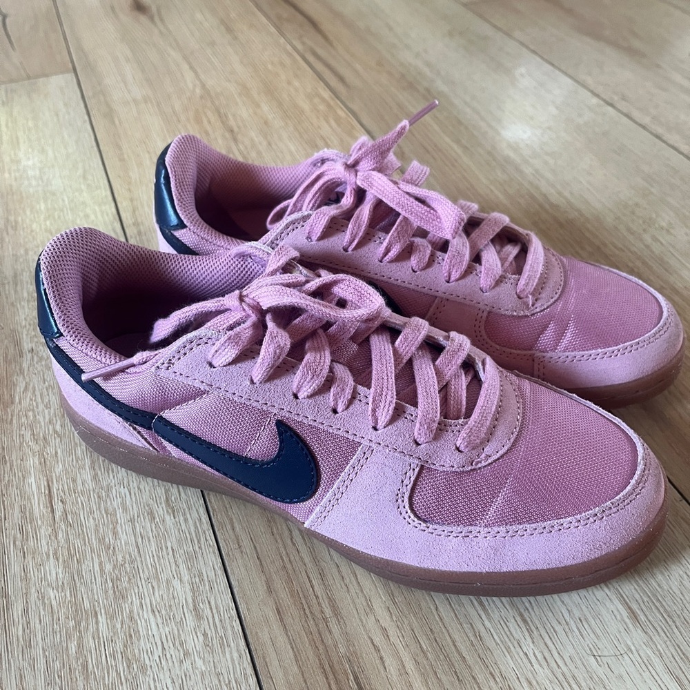 Nike Field General Pink & Navy Big Kids’ Shoe - Picture 1 of 4